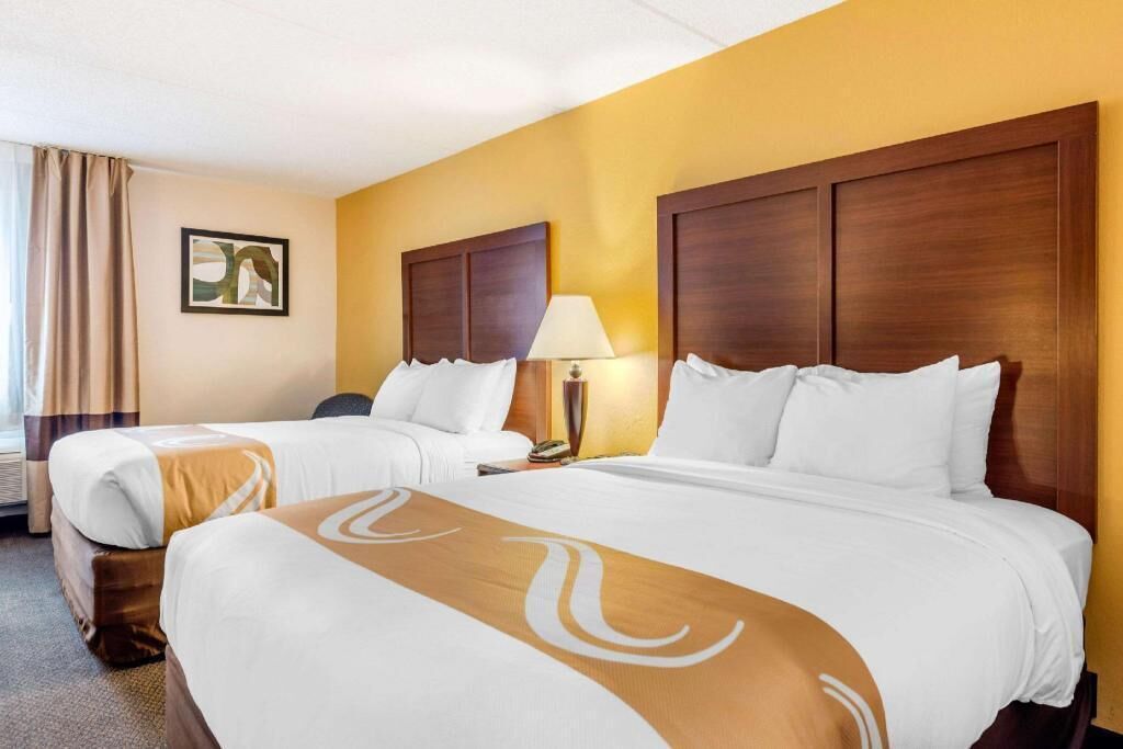 In-room safe, individually furnished, desk, iron/ironing board