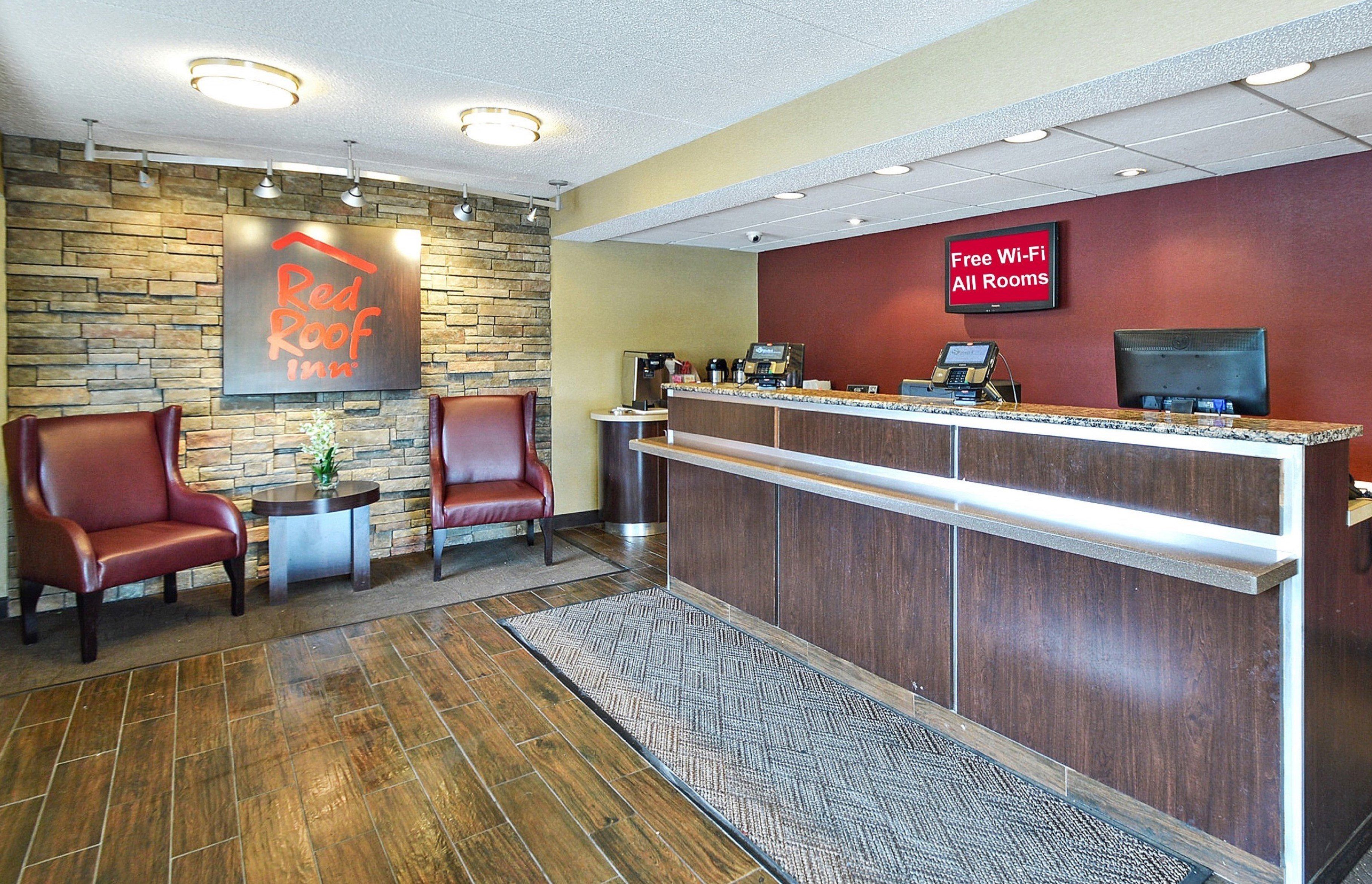 Photo - Red Roof Inn Louisville East  Hurstbourne