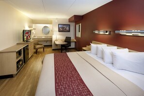 Superior Room, 1 King Bed (Smoke Free) | In-room safe, desk, laptop workspace, blackout drapes