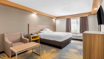 Standard-herbergi - 1 stórt tvíbreitt rúm - reyklaust | Skrifborð, vinnuaðstaða fyrir fartölvur, myrkratjöld/-gardínur