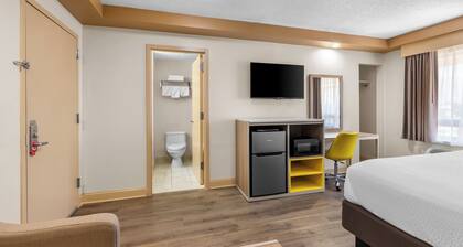 Econo Lodge Woodbridge