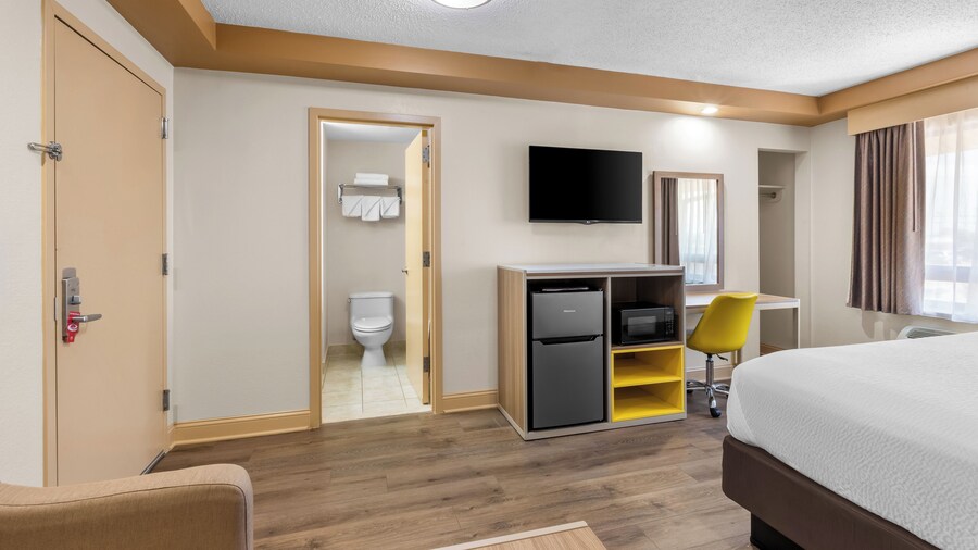 Econo Lodge Woodbridge