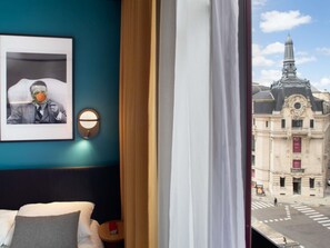 In-room safe, desk, blackout curtains, soundproofing - ibis Styles Dijon Central (Dijon)