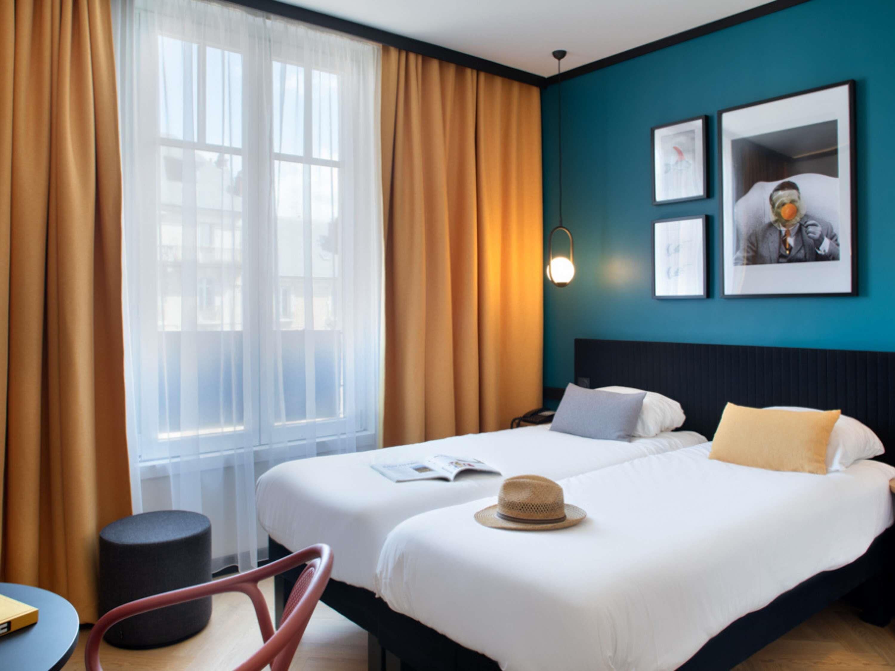 standard room, 3 single beds | 2 bedrooms, in-room safe, desk, blackout curtains