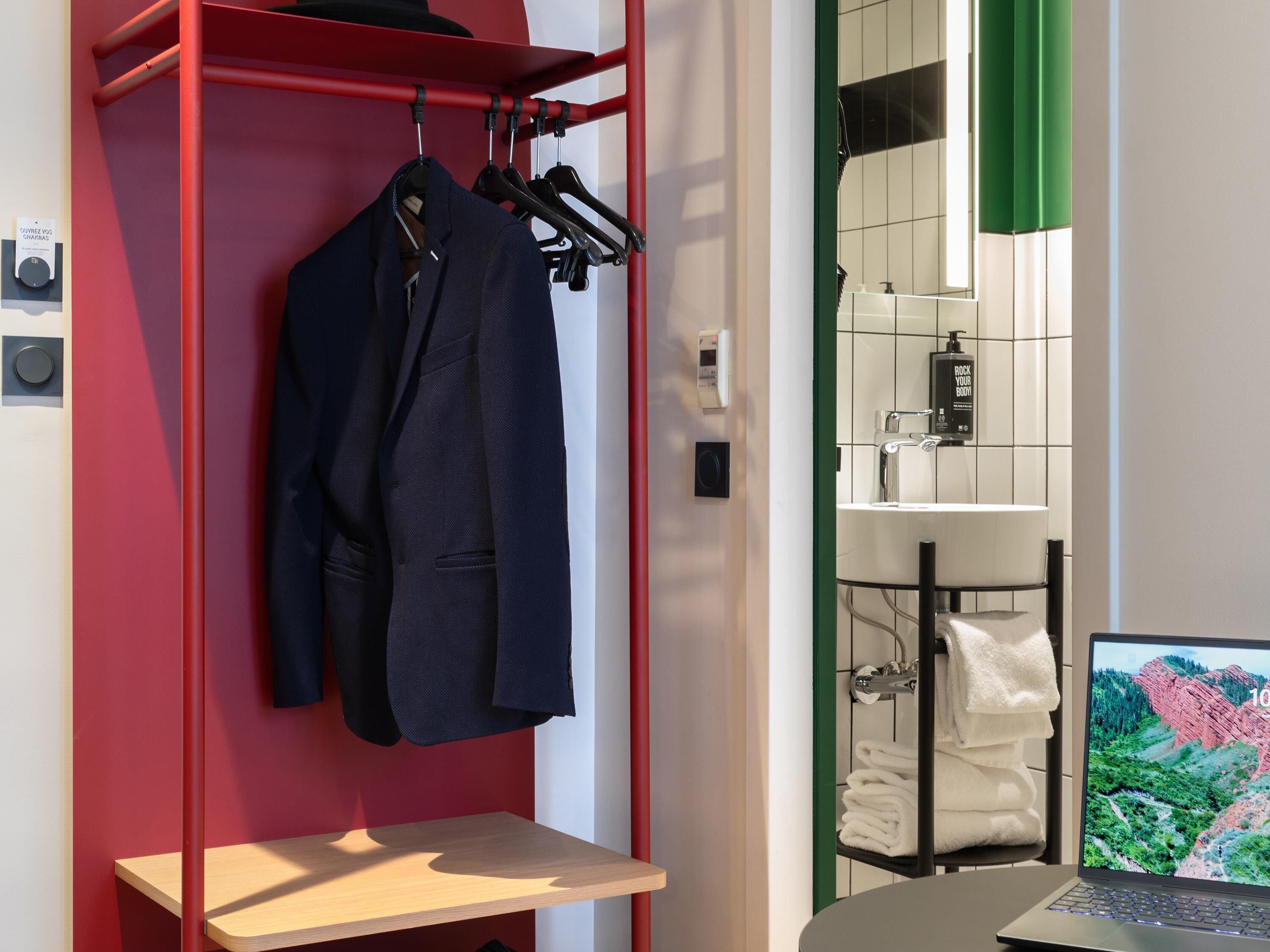 standard room, 1 single bed | 2 bedrooms, in-room safe, desk, blackout curtains