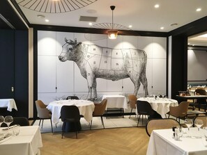 Lunch and dinner served - ibis Styles Dijon Central (Dijon)