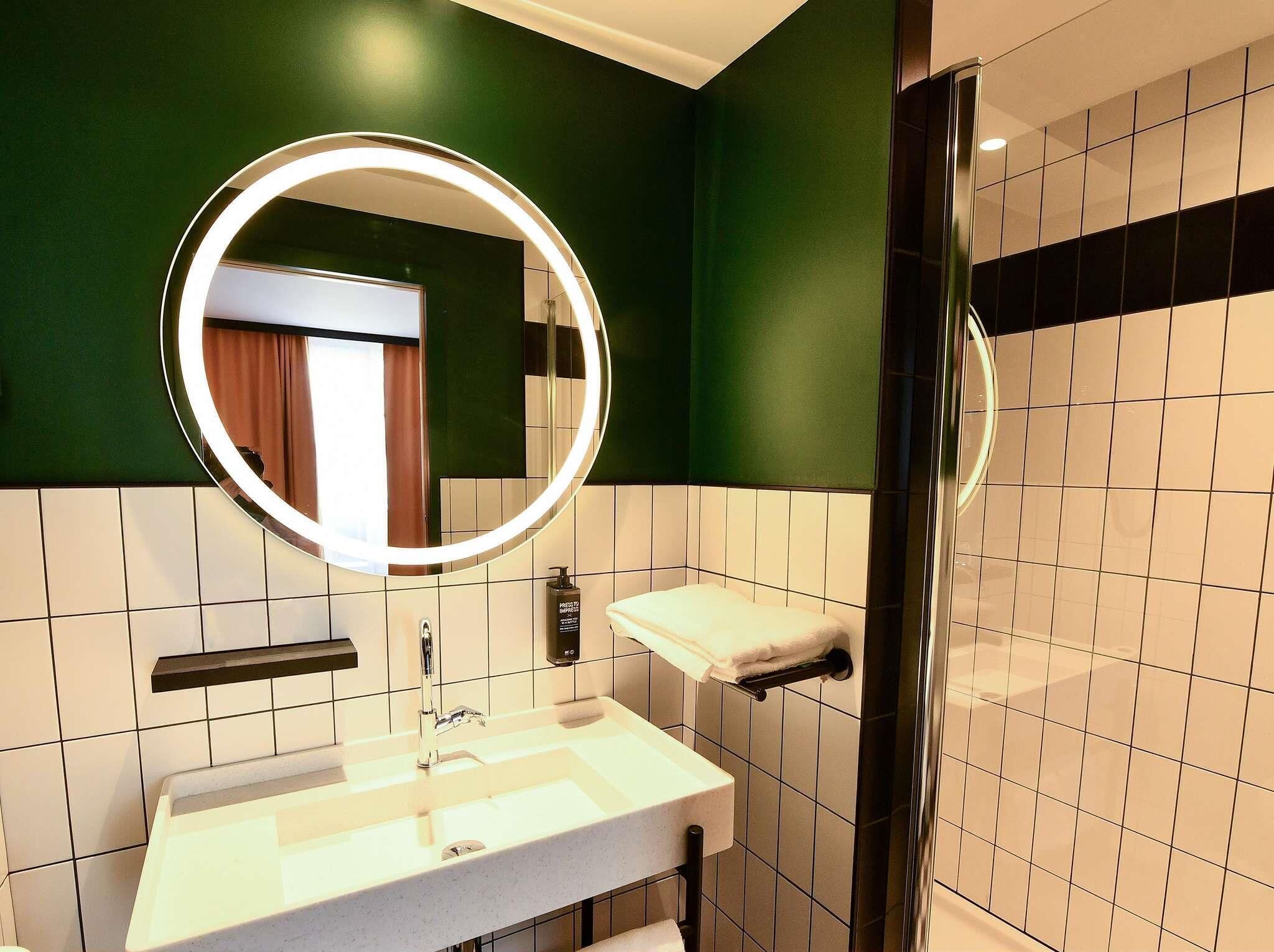 In-room safe, desk, blackout drapes, soundproofing