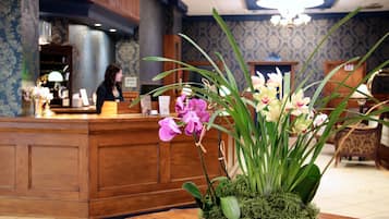 Mostrador para check-in y check-out