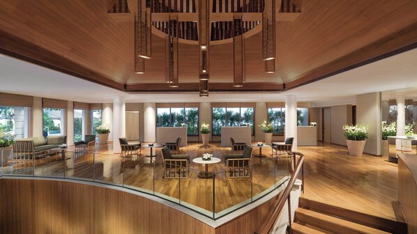 Couples treatment room(s), sauna, steam room, body treatments