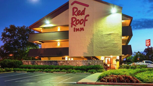 Exterior - Red Roof Inn Louisville Fair and Expo (Louisville)
