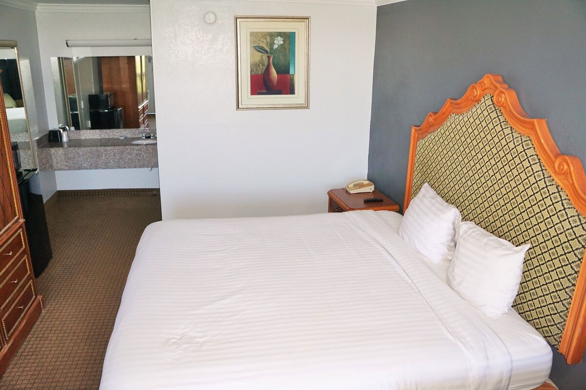 Camas com colchões pillow-top, Wi-Fi de cortesia, roupa de cama