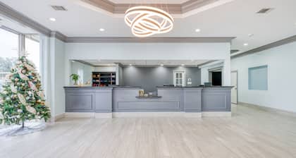 Hotel elev8