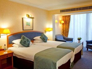 مكتب ومكواة/لوح كي وواي فاي مجانًا وملاءات أسرّة