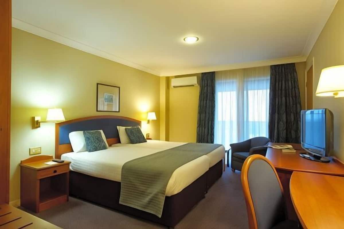 Desk, iron/ironing board, free WiFi, bed sheets