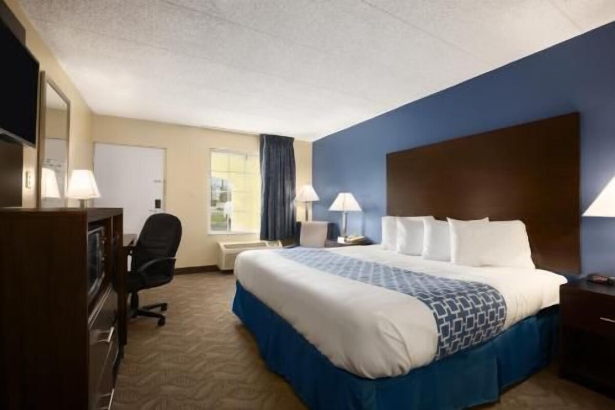 In-room safe, desk, cribs (free), WiFi