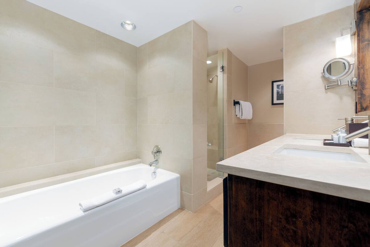 1 bedroom, premium bedding, down duvets, pillow-top beds