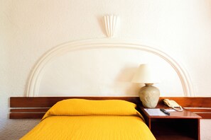 Ropa de cama de alta calidad, escritorio y wifi gratis 