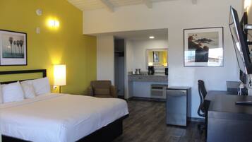 Desk, iron/ironing board, free WiFi, bed sheets