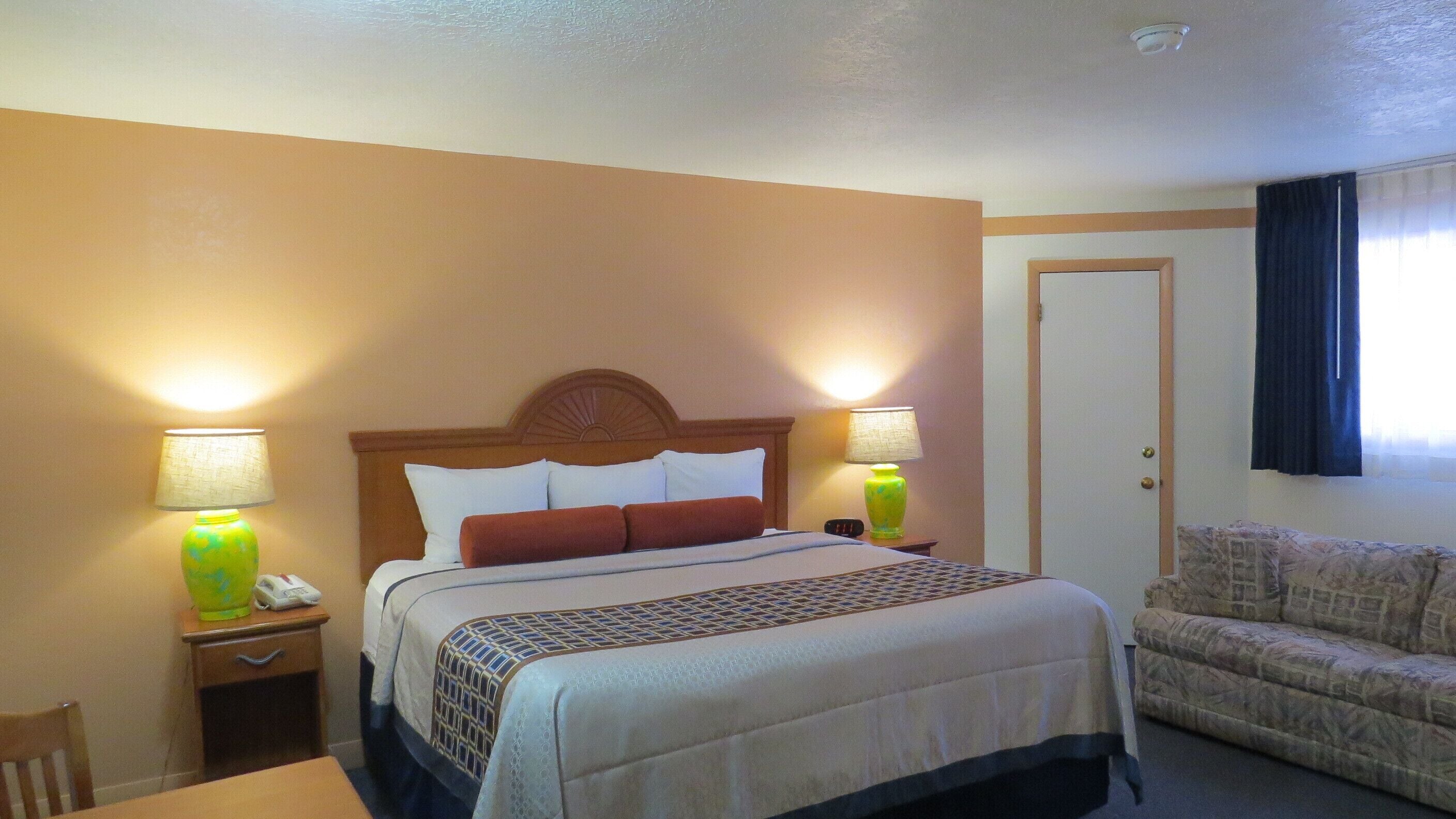 Mørklægningsgardiner, lydisolering, strygejern/strygebræt, gratis Wi-Fi