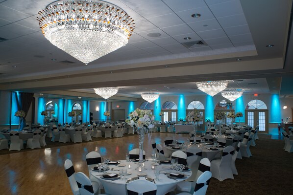 Ballroom - Ramada by Wyndham Toms River (Toms River)