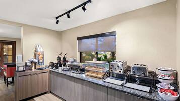 Free daily continental breakfast