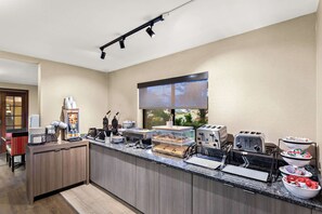 Petit déjeuner continental compris tous les jours