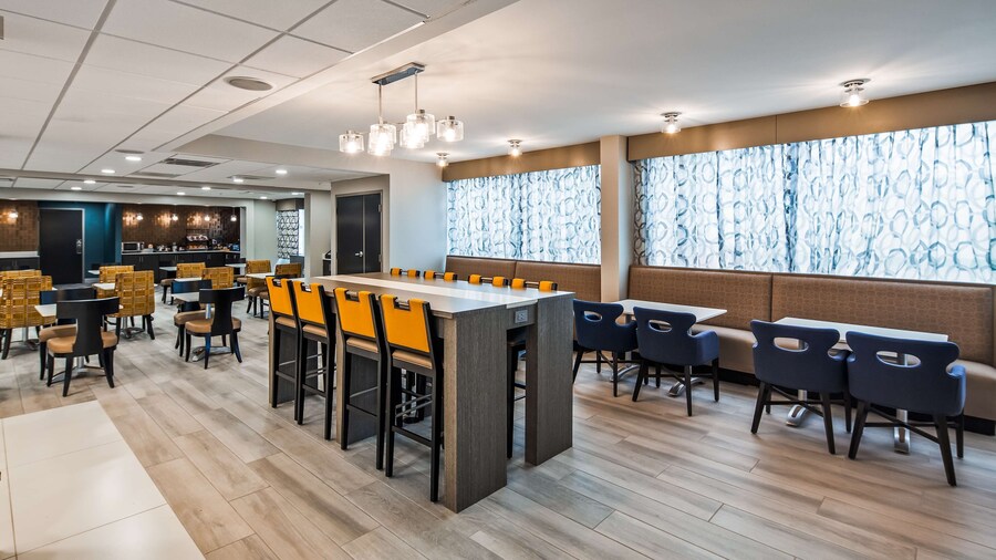 Best Western Plus Bloomington East Hotel