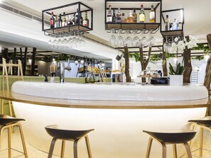 Bar (on property) - ibis Styles Lisboa Centro Marquês de Pombal (Lisbon)