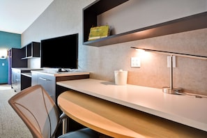 Hypo-allergenic bedding, in-room safe, desk, laptop workspace
