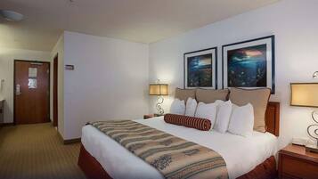 In-room safe, desk, laptop workspace, iron/ironing board