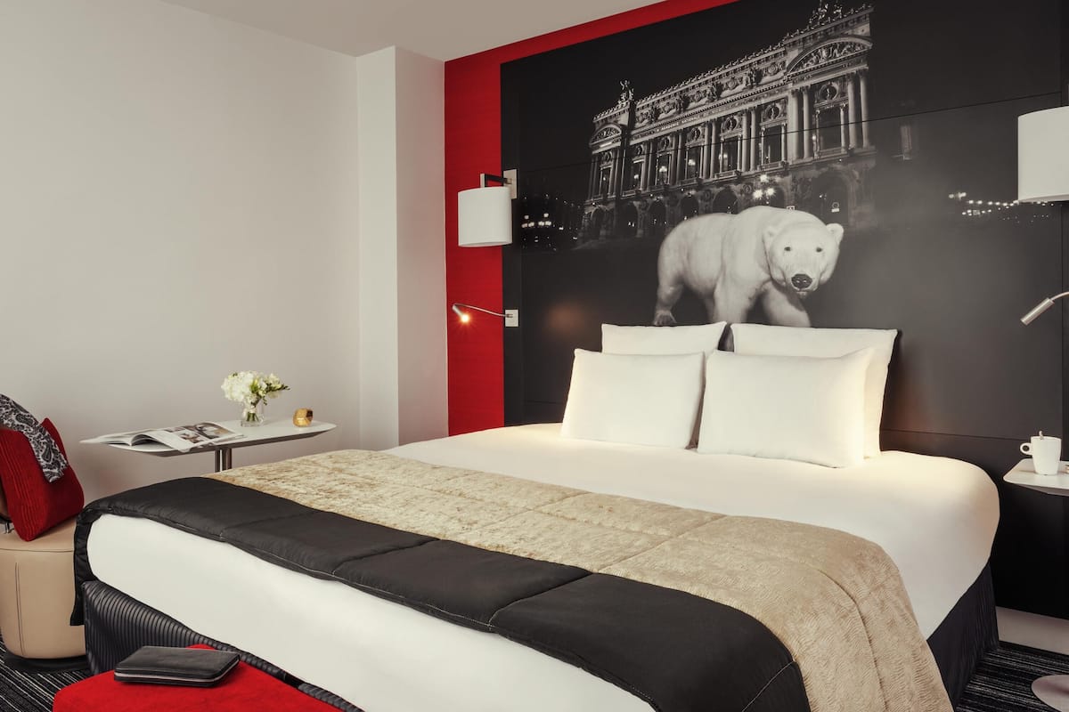 Premium bedding, minibar, in-room safe, individually furnished