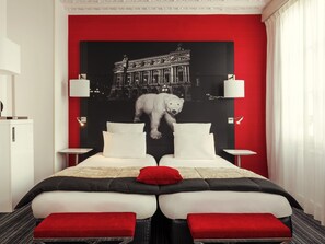 Superior Twin Room, 2 Twin Beds | Premium bedding, minibar, in-room safe, individually furnished - Mercure Paris Opéra Louvre (Paris)