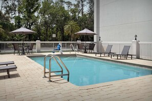 Outdoor pool, open 8 AM to 7:00 PM, pool umbrellas, sun loungers