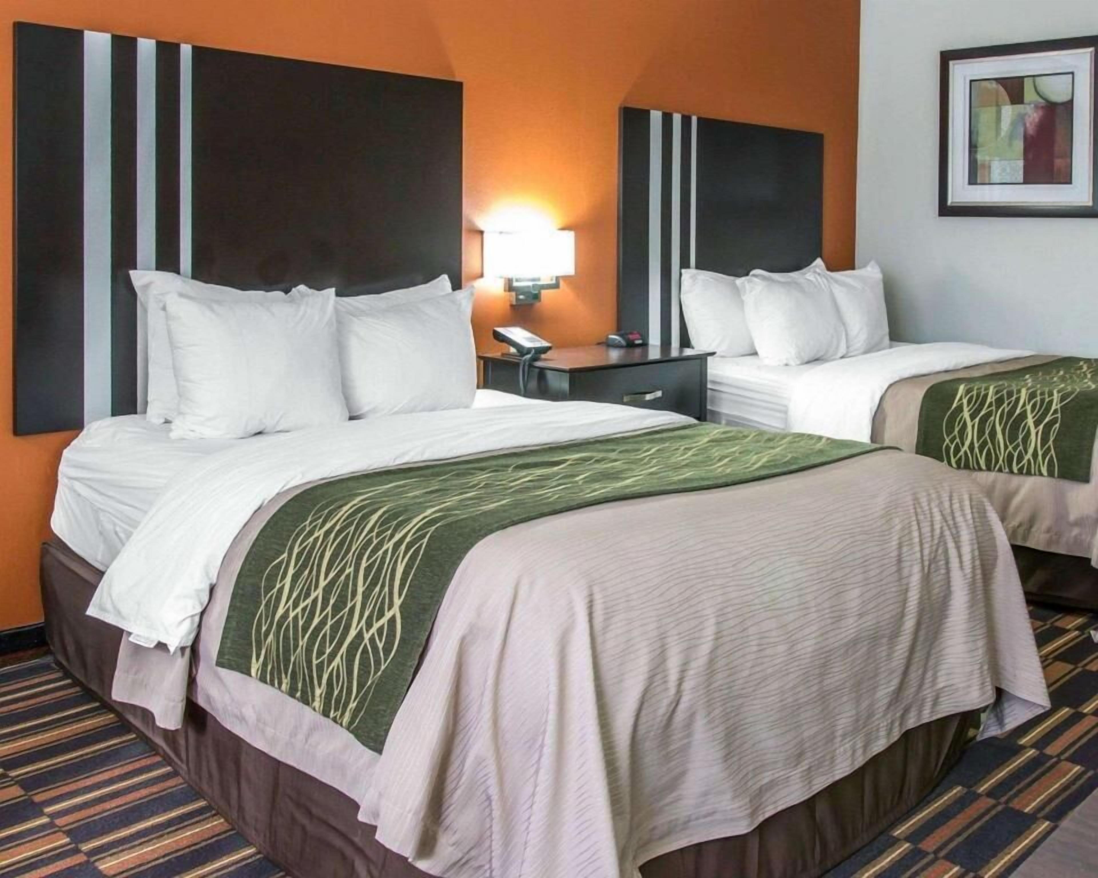 Desk, iron/ironing board, free WiFi, bed sheets