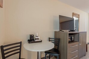 룸, �퀸사이즈침대 1개, 금연 | 고급 침구, 객실 내 금고, 책상, 다리미/다리미판