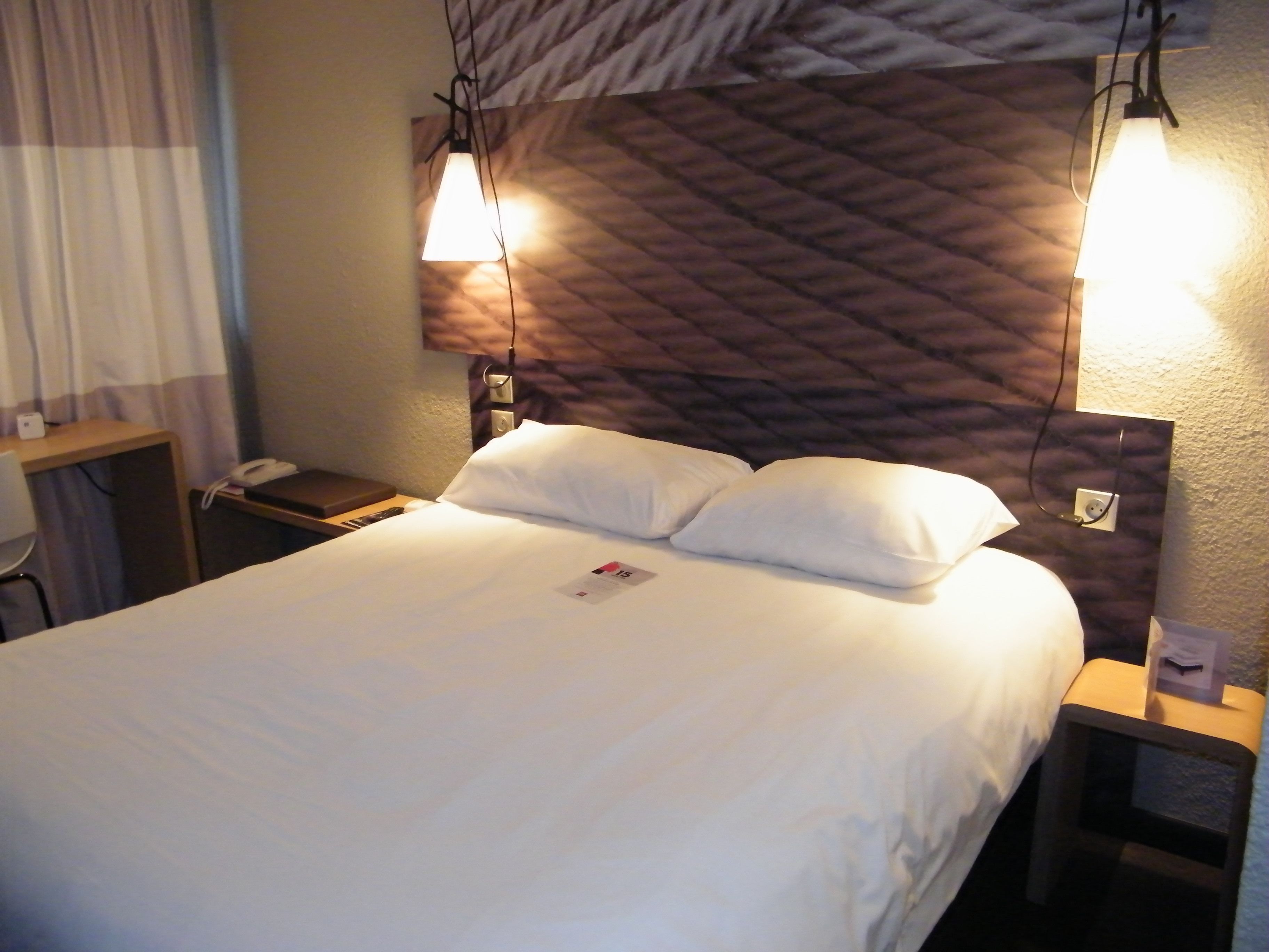 premium bedding, in-room safe, desk, soundproofing