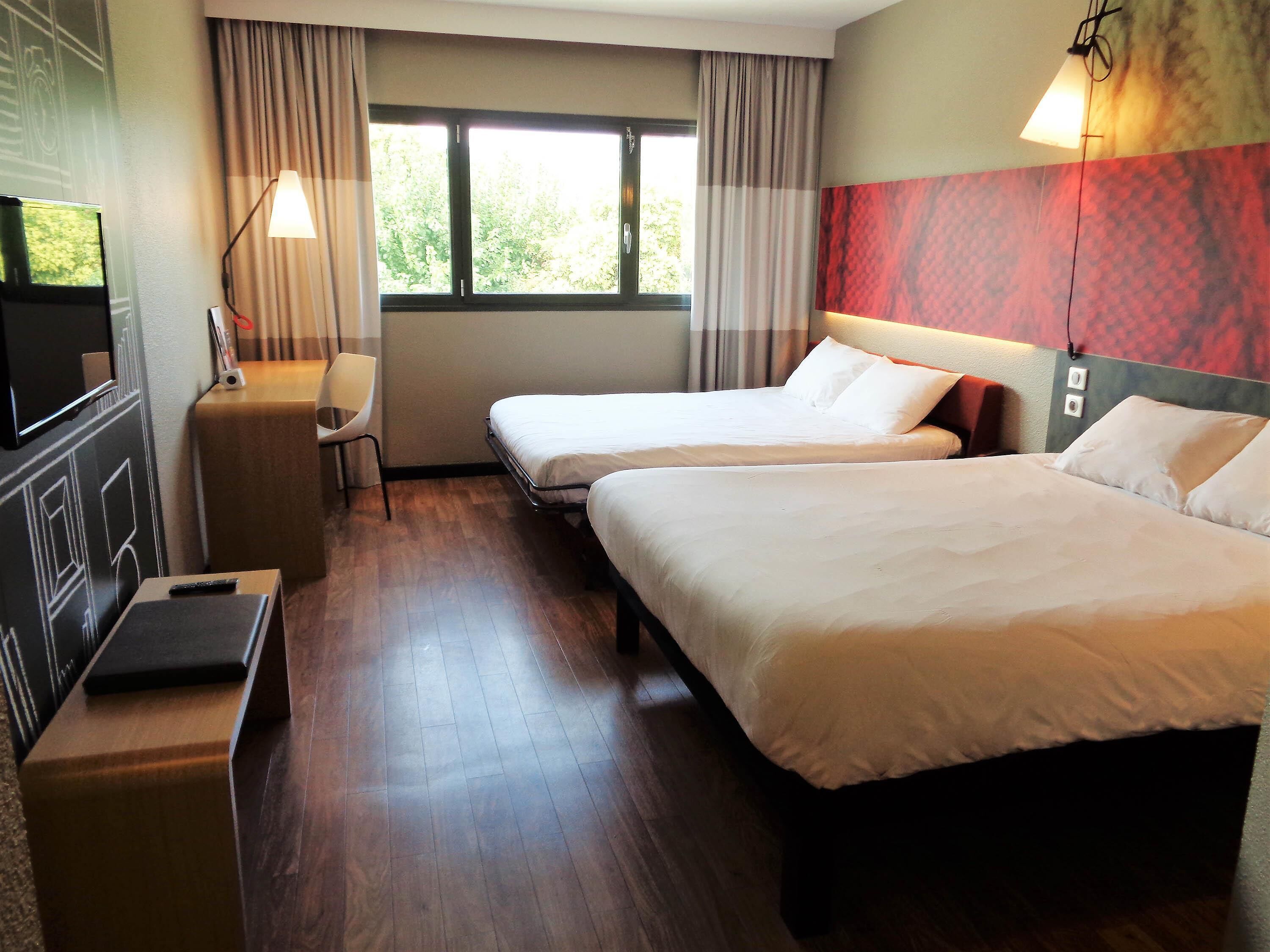 Chambre Standard, 1 lit double et 1 canapé-lit