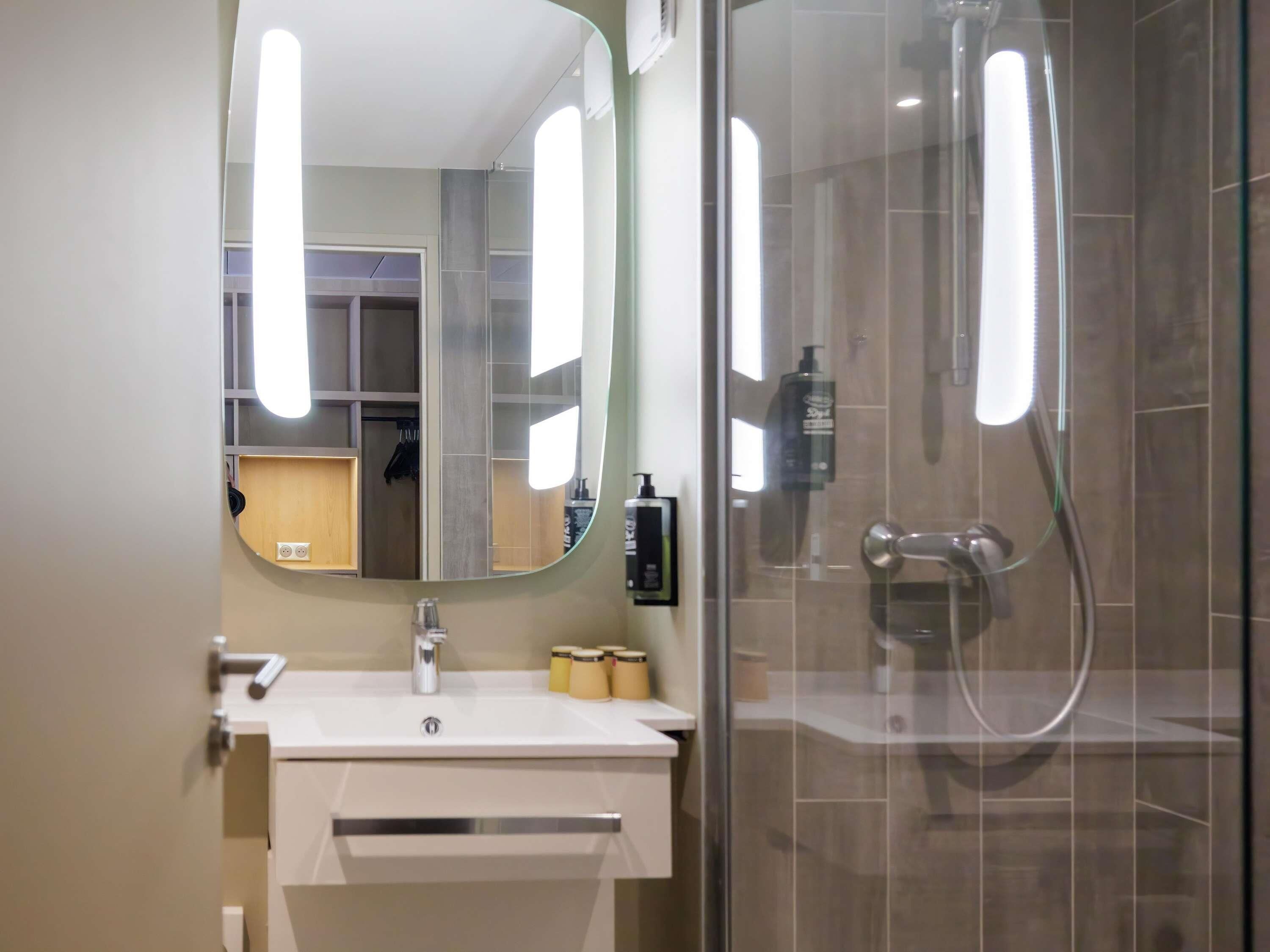 standard room, 1 double bed with sofa bed | premium bedding, in-room safe, desk, soundproofing