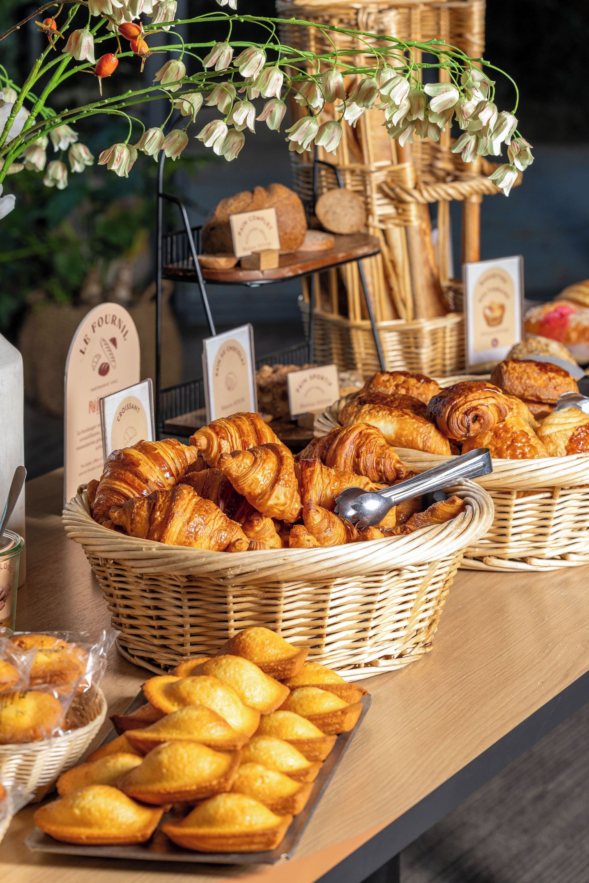 Café da manhã com buffet todos os dias mediante uma taxa