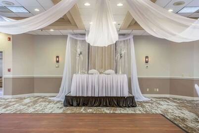 Burrstone Inn, Ascend Hotel Collection
