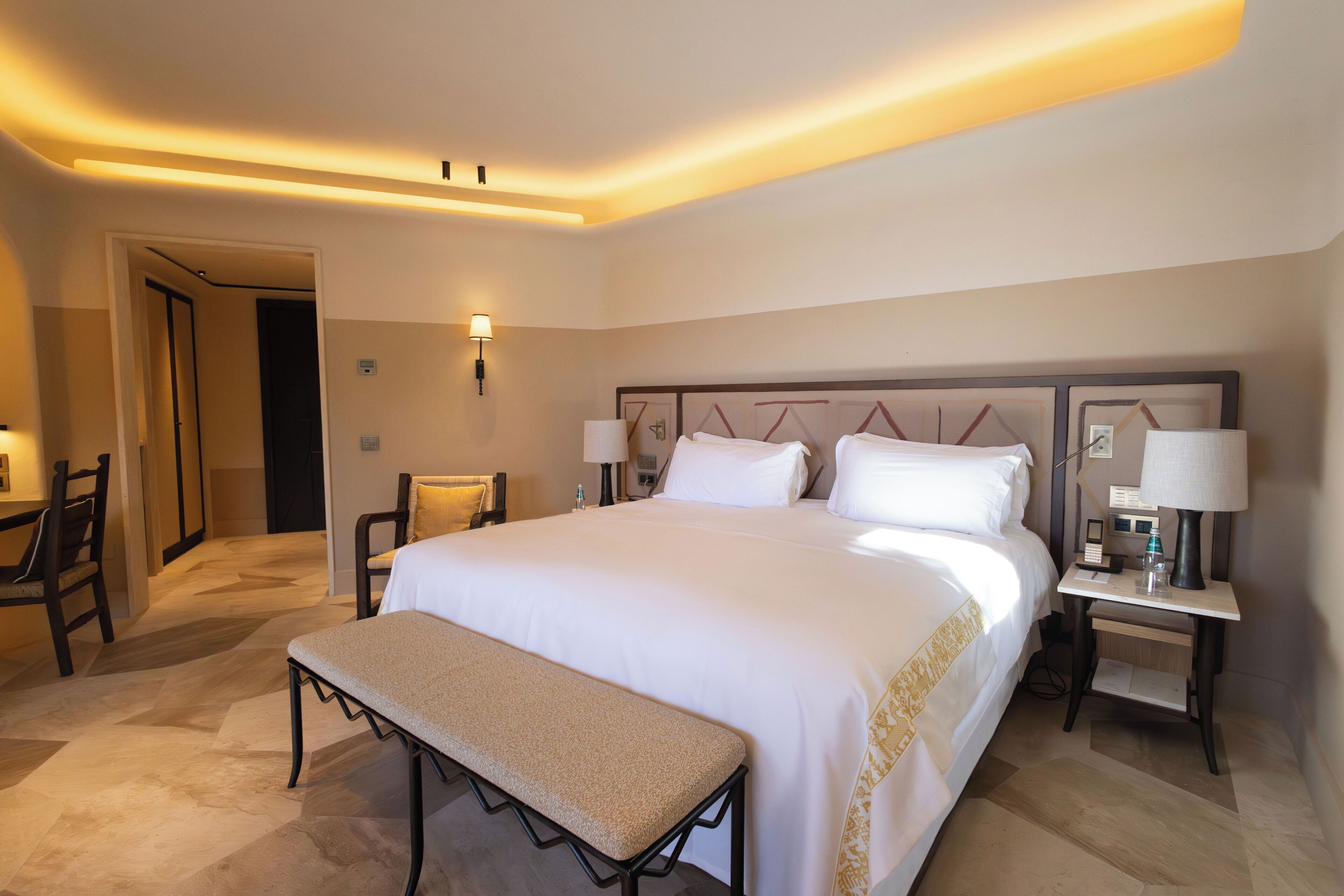 Frontline Sea Room | Premium bedding, minibar, in-room safe, individually decorated