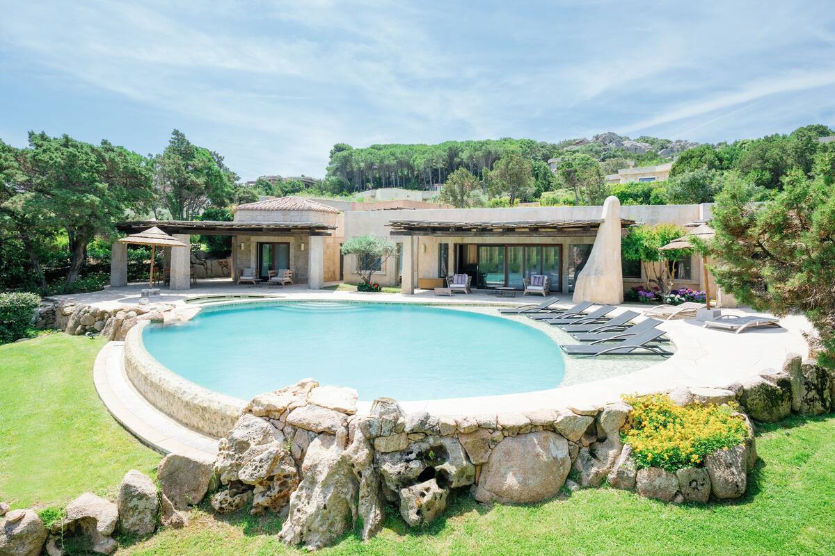 別墅, 3 間臥室 (Beach Pool Villa) | 高級寢具、迷你吧、客房內保險箱、書桌