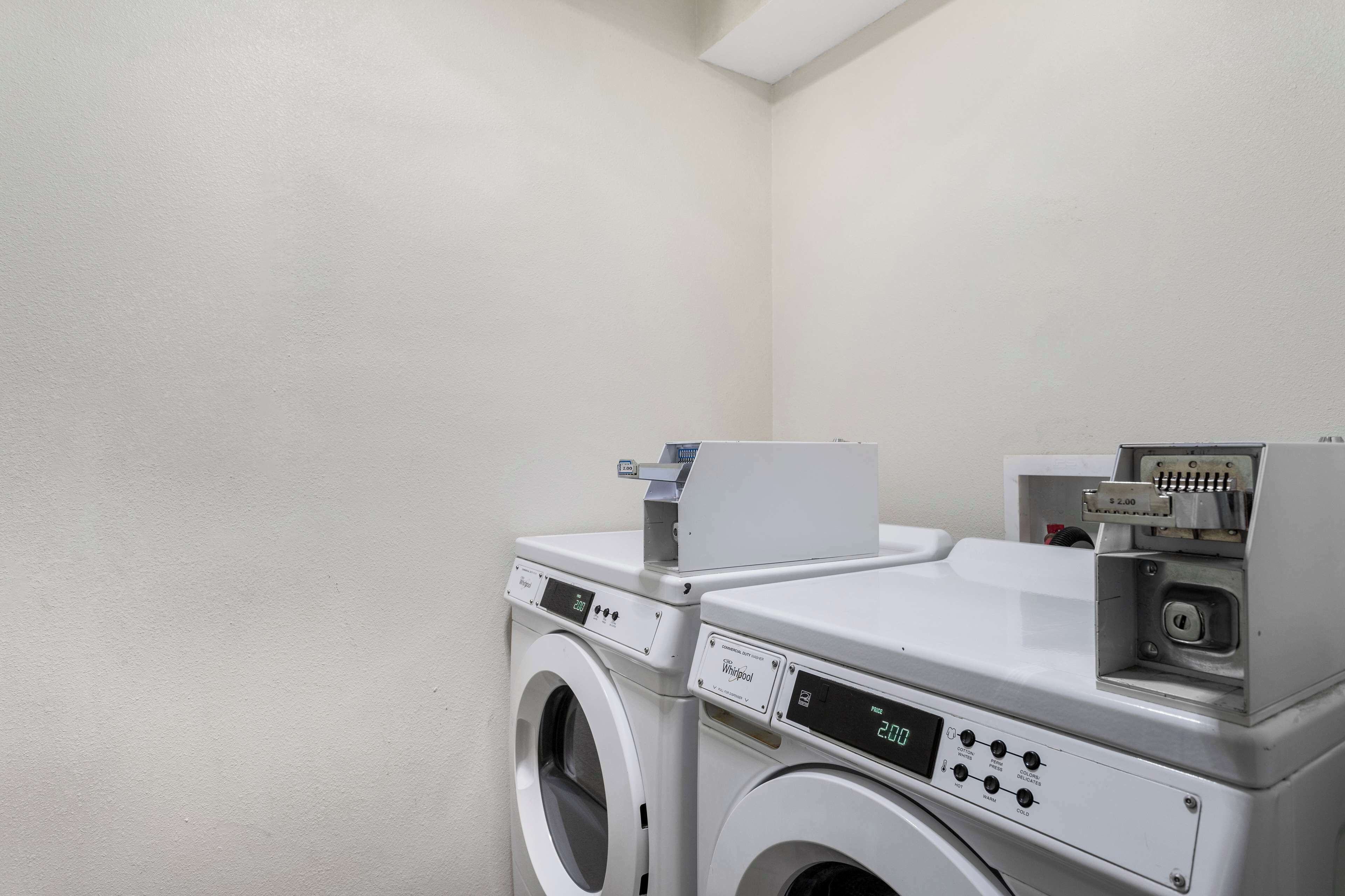 Photo - SureStay Hotel by Best Western Albuquerque Midtown