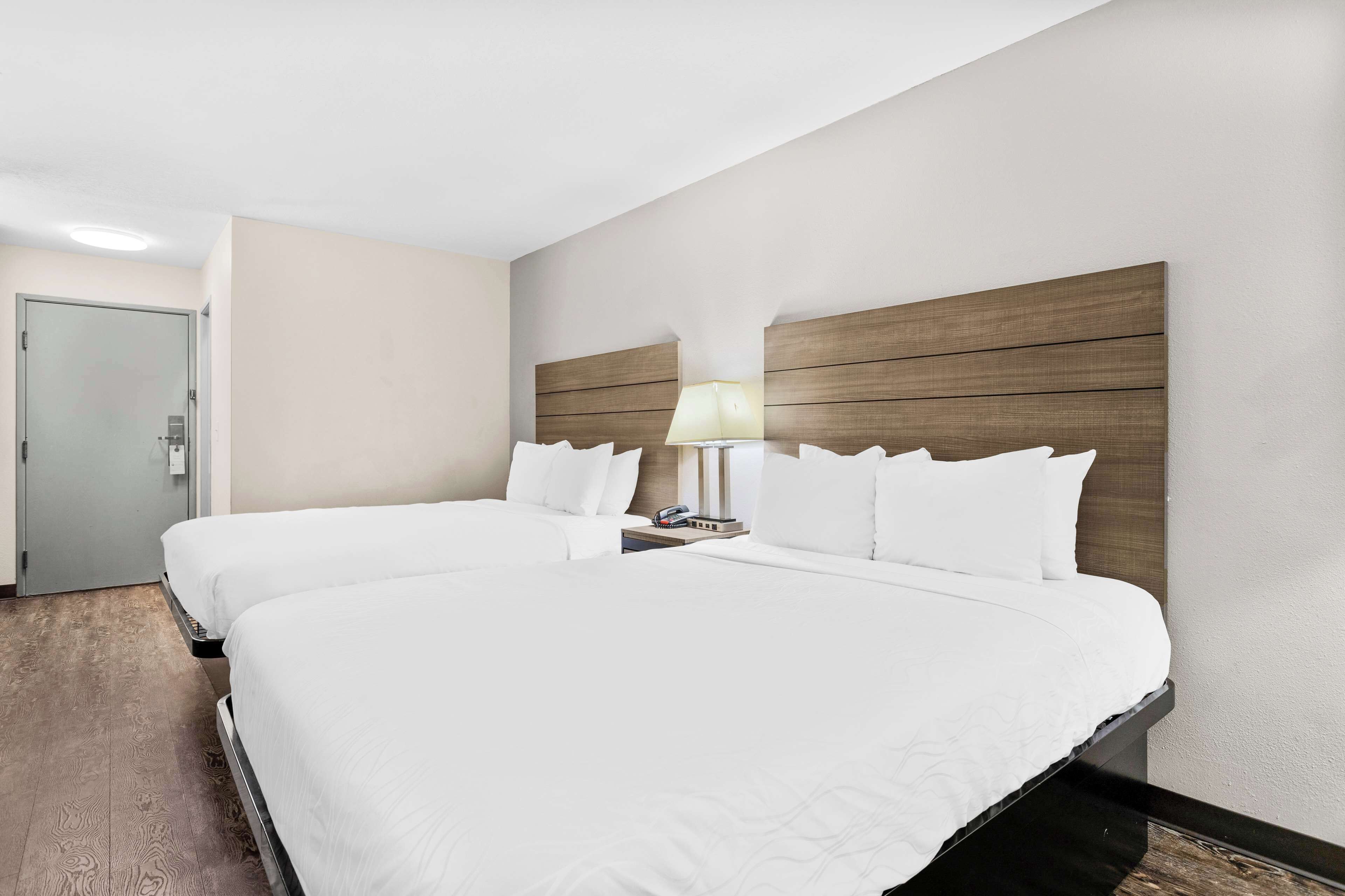 Photo - SureStay Hotel by Best Western Albuquerque Midtown