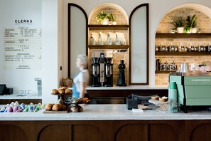 Se sirven desayunos, almuerzos y brunches