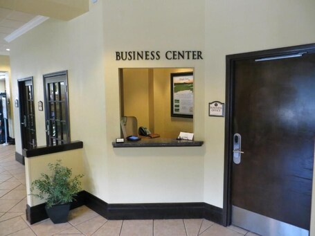 Rosen Inn at Pointe Orlando - Image 22