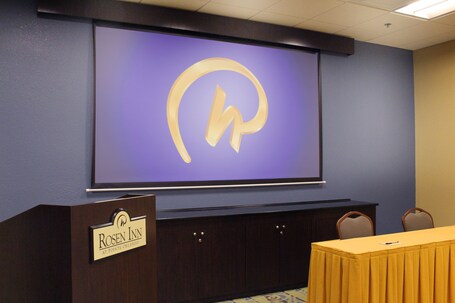 Rosen Inn at Pointe Orlando - Image 44