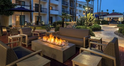 Courtyard Phoenix North by Marriott