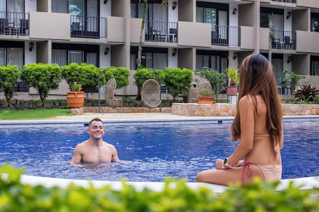 Outdoor pool, sun loungers