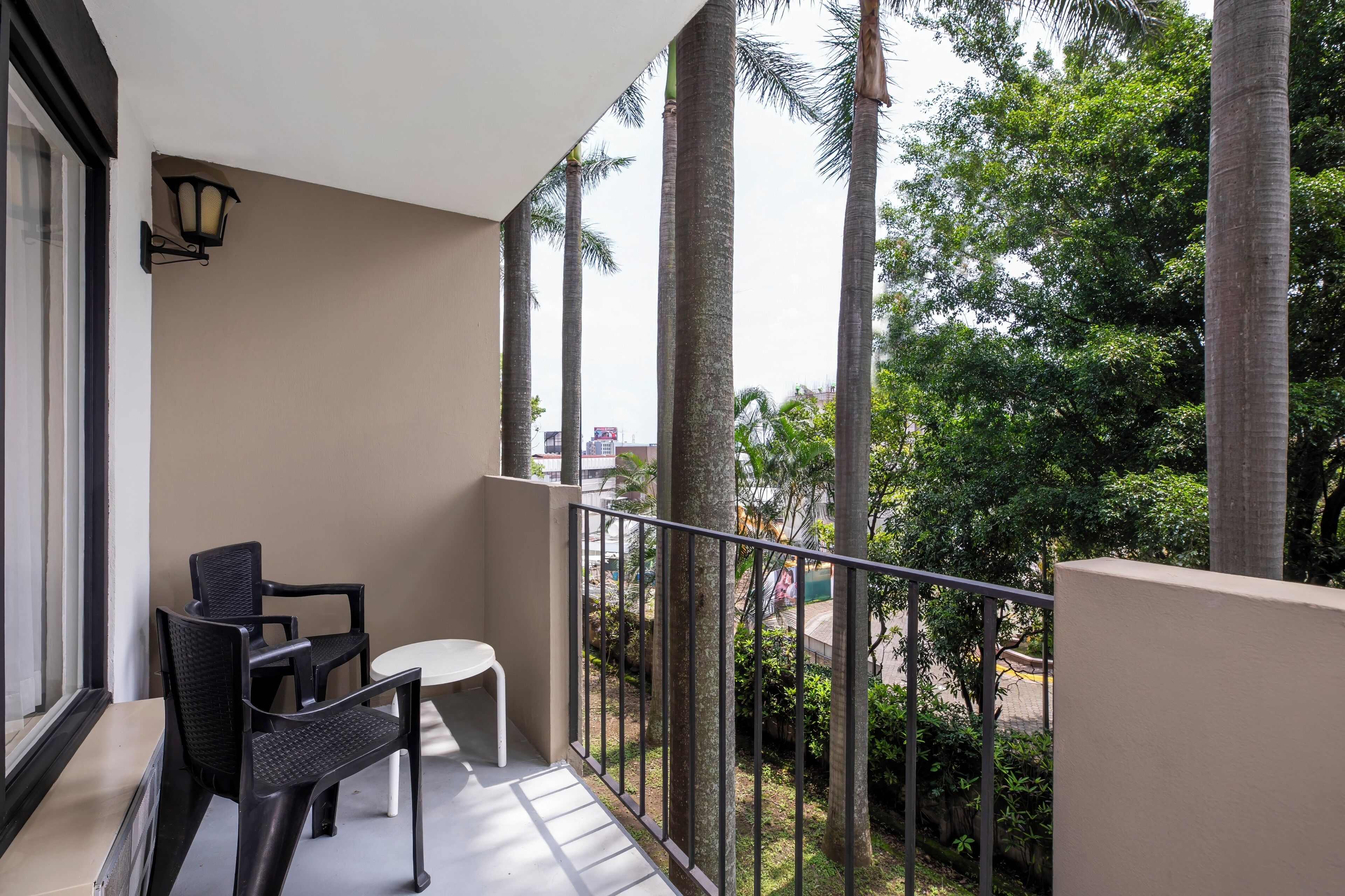 king standard, city view with balcony | view from room